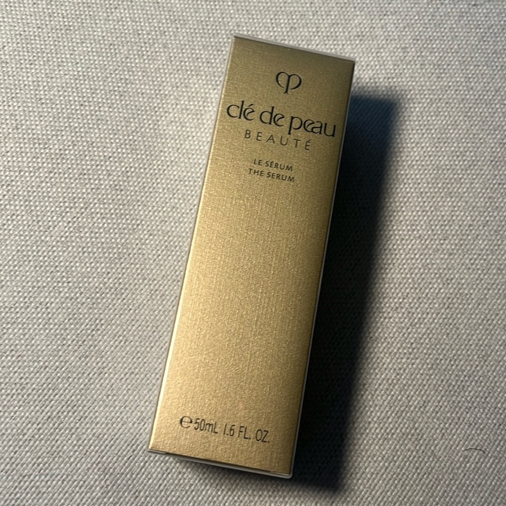 NWT Cle De Peau The Serum - Picture 2 of 4
